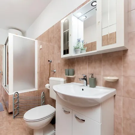 Apartament Rozela *