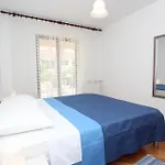 Rozela Apartman *